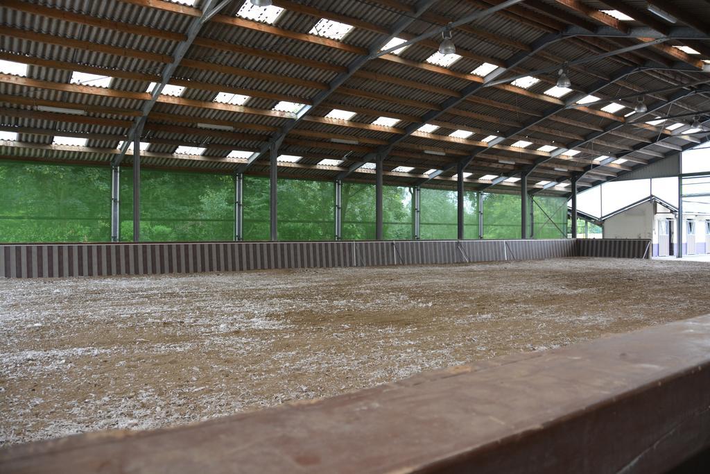 Haras Des Chartreux Hotell Estaimbourg Exteriör bild