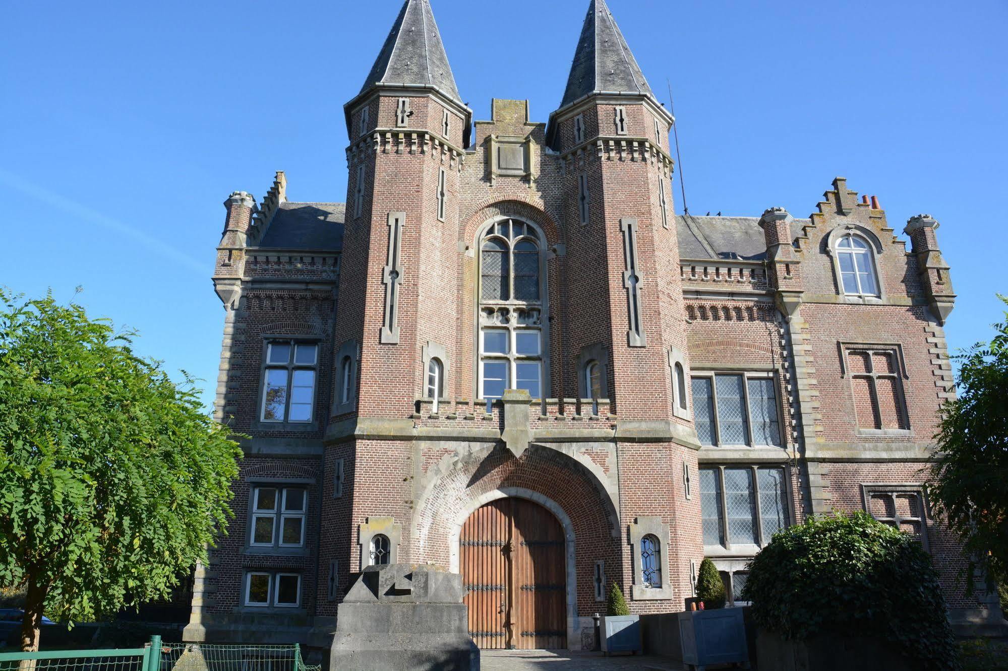 Haras Des Chartreux Hotell Estaimbourg Exteriör bild